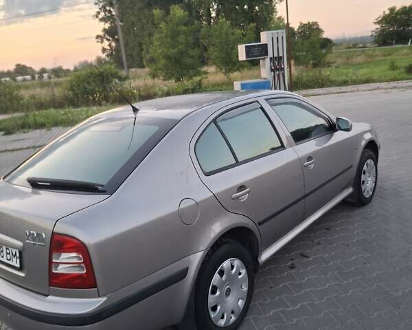 Бежевый Шкода Октавия, объемом двигателя 1.6 л и пробегом 195 тыс. км за 6500 $, фото 7 на Automoto.ua