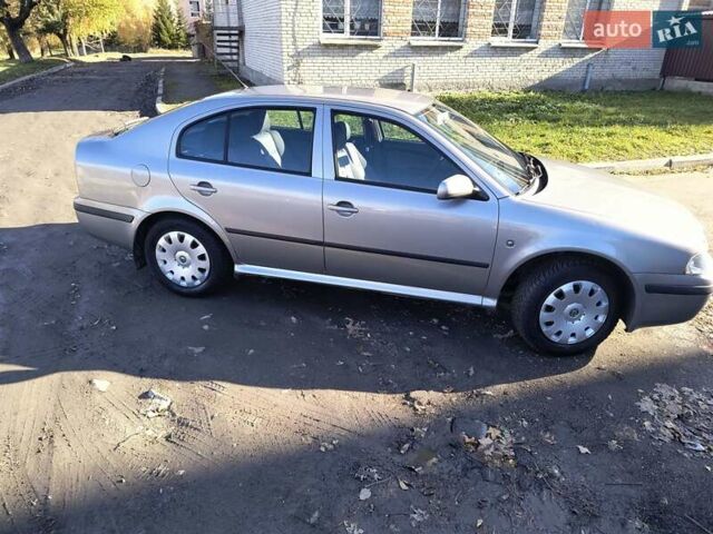 Бежевый Шкода Октавия, объемом двигателя 1.4 л и пробегом 157 тыс. км за 5400 $, фото 6 на Automoto.ua