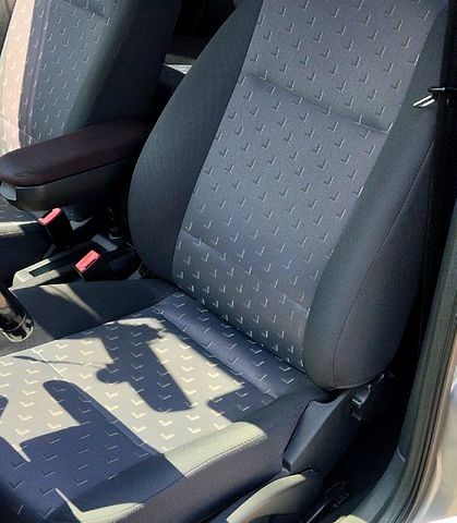 Бежевый Шкода Октавия, объемом двигателя 1.6 л и пробегом 198 тыс. км за 5450 $, фото 4 на Automoto.ua