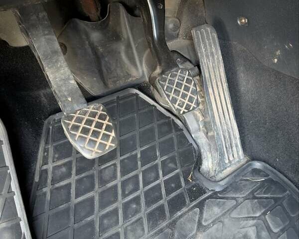 Бежевый Шкода Октавия, объемом двигателя 1.98 л и пробегом 230 тыс. км за 6200 $, фото 26 на Automoto.ua