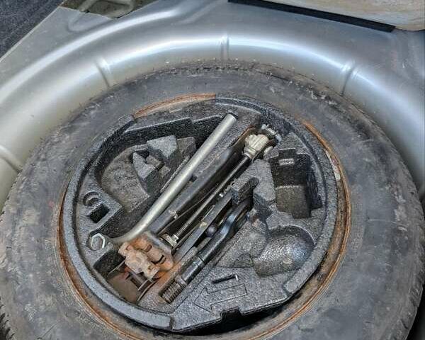 Бежевый Шкода Октавия, объемом двигателя 1.98 л и пробегом 230 тыс. км за 6200 $, фото 37 на Automoto.ua