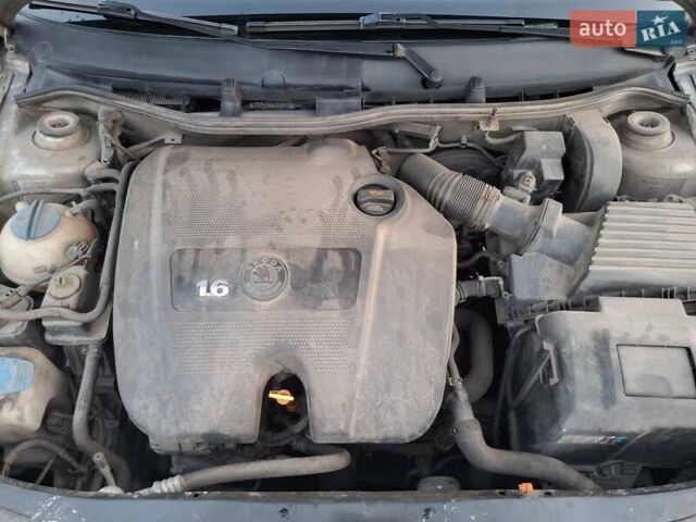 Бежевый Шкода Октавия, объемом двигателя 1.6 л и пробегом 195 тыс. км за 6500 $, фото 18 на Automoto.ua