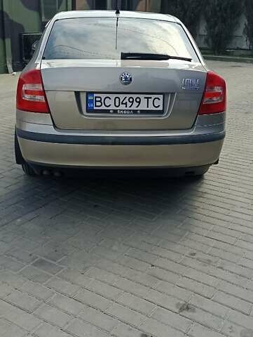 Бежевий Шкода Октавія, об'ємом двигуна 1.98 л та пробігом 325 тис. км за 5700 $, фото 7 на Automoto.ua