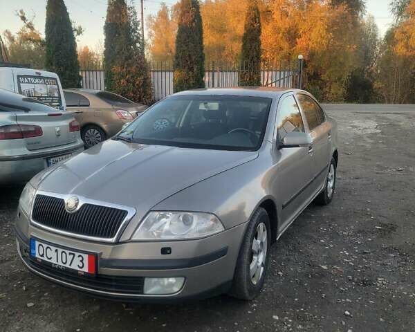 Шкода Октавія 2008 у Києві на Automoto.ua Бежевий Шкода Октавія, об'ємом двигуна 1.98 л та пробігом 318 тис. км за 2750 $, фото 3 на Automoto.ua