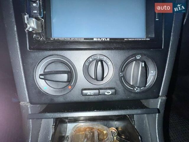 Бежевый Шкода Октавия, объемом двигателя 1.6 л и пробегом 276 тыс. км за 4490 $, фото 26 на Automoto.ua