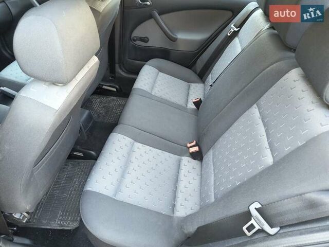 Бежевый Шкода Октавия, объемом двигателя 1.4 л и пробегом 157 тыс. км за 5400 $, фото 12 на Automoto.ua