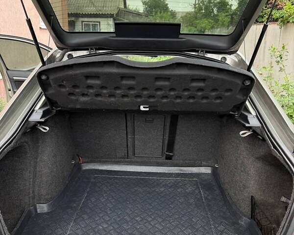 Шкода Октавия 2008 в Лохвице на Automoto.ua Бежевый Шкода Октавия, объемом двигателя 1.6 л и пробегом 253 тыс. км за 6200 $, фото 4 на Automoto.ua