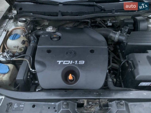 Бежевый Шкода Октавия, объемом двигателя 1.9 л и пробегом 261 тыс. км за 5499 $, фото 18 на Automoto.ua