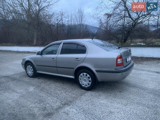 Бежевый Шкода Октавия, объемом двигателя 1.9 л и пробегом 261 тыс. км за 5499 $, фото 5 на Automoto.ua