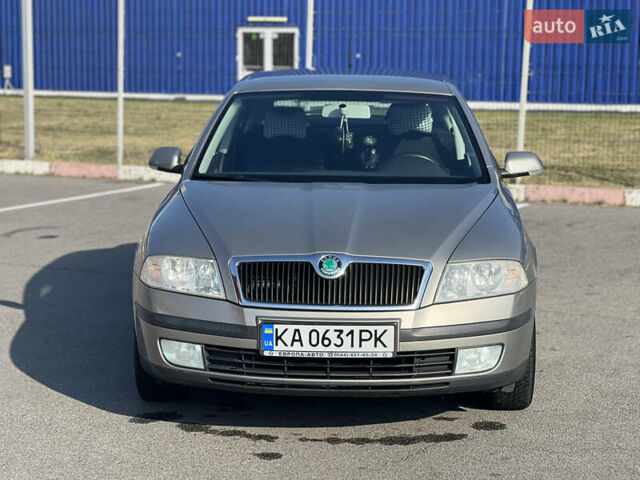 Бежевый Шкода Октавия, объемом двигателя 1.6 л и пробегом 319 тыс. км за 6299 $, фото 1 на Automoto.ua