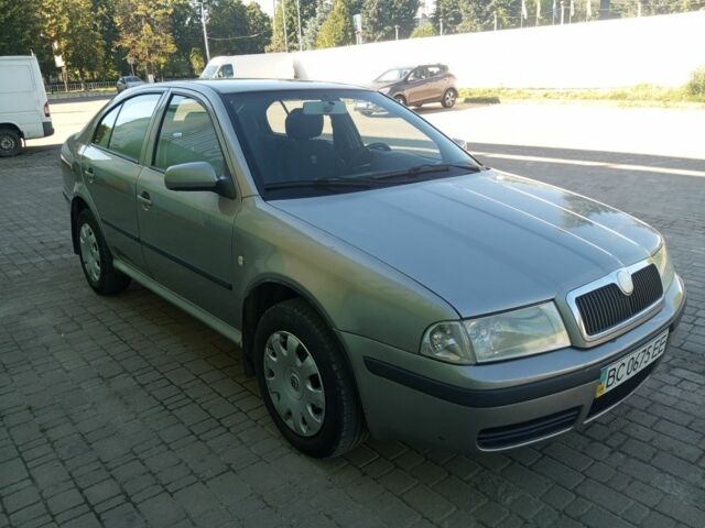 Бежевый Шкода Октавия, объемом двигателя 1.6 л и пробегом 220 тыс. км за 4900 $, фото 4 на Automoto.ua