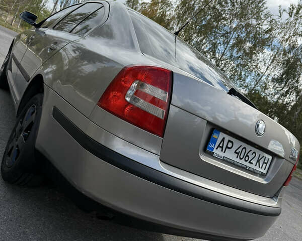 Бежевый Шкода Октавия, объемом двигателя 1.6 л и пробегом 225 тыс. км за 5990 $, фото 8 на Automoto.ua