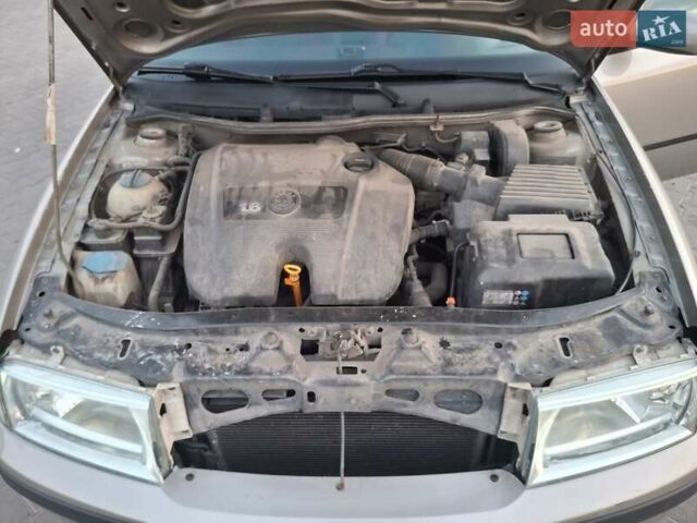 Бежевый Шкода Октавия, объемом двигателя 1.6 л и пробегом 195 тыс. км за 6500 $, фото 17 на Automoto.ua