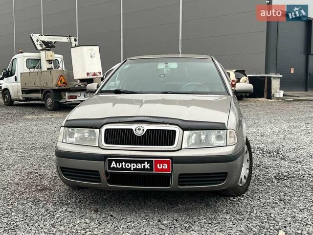 Бежевый Шкода Октавия, объемом двигателя 1.6 л и пробегом 276 тыс. км за 4490 $, фото 1 на Automoto.ua