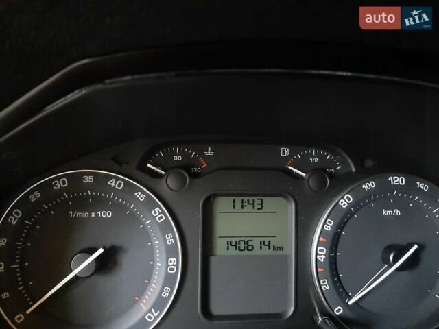 Бежевый Шкода Октавия, объемом двигателя 1.6 л и пробегом 140 тыс. км за 6500 $, фото 8 на Automoto.ua