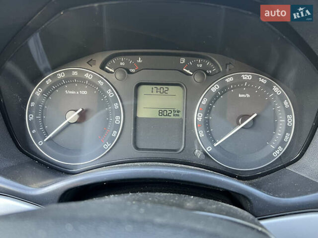 Бежевый Шкода Октавия, объемом двигателя 1.6 л и пробегом 319 тыс. км за 6299 $, фото 9 на Automoto.ua