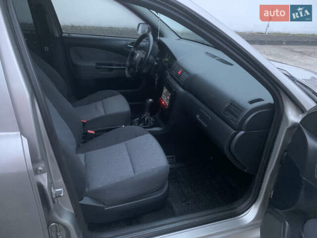 Бежевый Шкода Октавия, объемом двигателя 1.9 л и пробегом 261 тыс. км за 5499 $, фото 14 на Automoto.ua