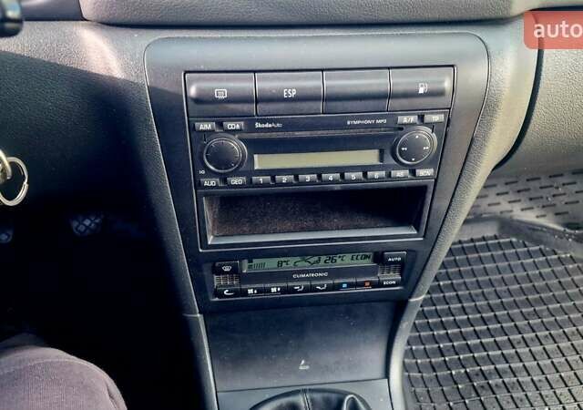 Бежевий Шкода Октавія, об'ємом двигуна 1.6 л та пробігом 227 тис. км за 7100 $, фото 24 на Automoto.ua