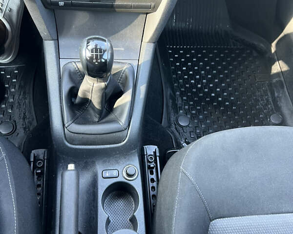 Бежевый Шкода Октавия, объемом двигателя 1.6 л и пробегом 319 тыс. км за 6299 $, фото 10 на Automoto.ua