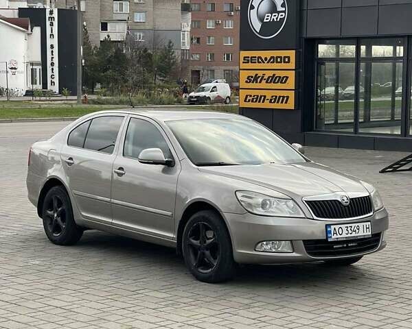 Бежевый Шкода Октавия, объемом двигателя 1.8 л и пробегом 173 тыс. км за 7000 $, фото 1 на Automoto.ua