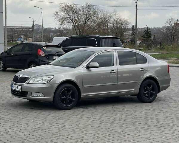 Бежевый Шкода Октавия, объемом двигателя 1.8 л и пробегом 173 тыс. км за 7000 $, фото 3 на Automoto.ua