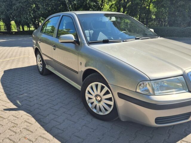 Бежевый Шкода Октавия, объемом двигателя 0 л и пробегом 270 тыс. км за 6200 $, фото 6 на Automoto.ua