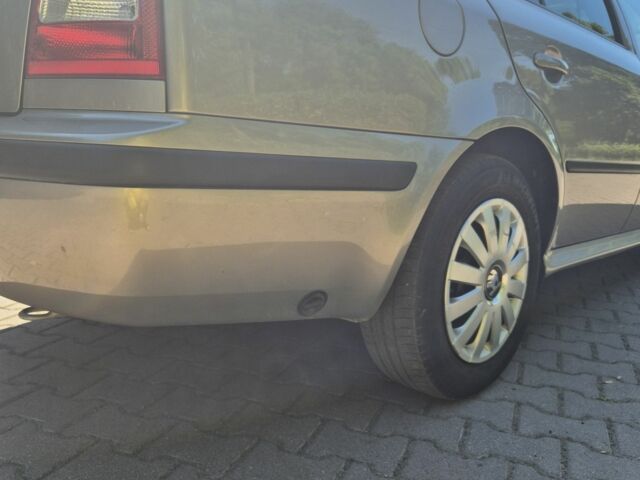 Бежевый Шкода Октавия, объемом двигателя 0 л и пробегом 270 тыс. км за 6200 $, фото 4 на Automoto.ua