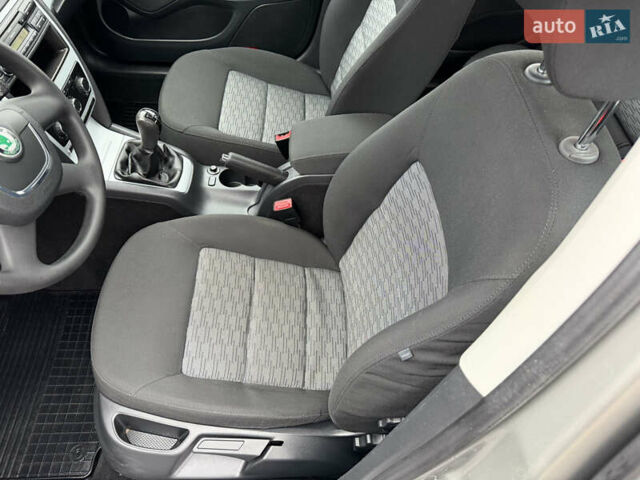 Бежевый Шкода Октавия, объемом двигателя 1.4 л и пробегом 224 тыс. км за 8222 $, фото 32 на Automoto.ua