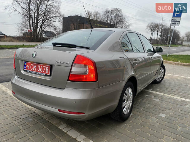 Бежевый Шкода Октавия, объемом двигателя 1.4 л и пробегом 224 тыс. км за 7750 $, фото 4 на Automoto.ua