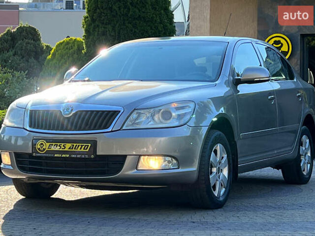Шкода Октавия 2009 в Львове на Automoto.ua Бежевый Шкода Октавия, объемом двигателя 1.9 л и пробегом 286 тыс. км за 6450 $, фото 2 на Automoto.ua