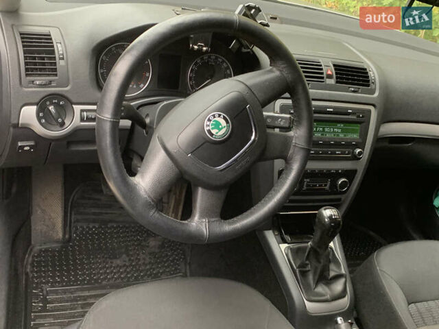 Бежевий Шкода Октавія, об'ємом двигуна 1.8 л та пробігом 283 тис. км за 6999 $, фото 10 на Automoto.ua