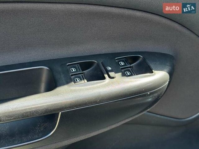 Бежевый Шкода Октавия, объемом двигателя 1.8 л и пробегом 162 тыс. км за 7540 $, фото 10 на Automoto.ua