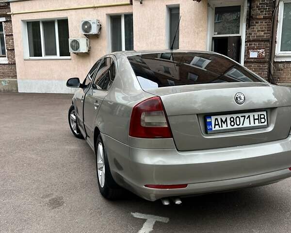 Бежевый Шкода Октавия, объемом двигателя 1.9 л и пробегом 309 тыс. км за 6800 $, фото 3 на Automoto.ua