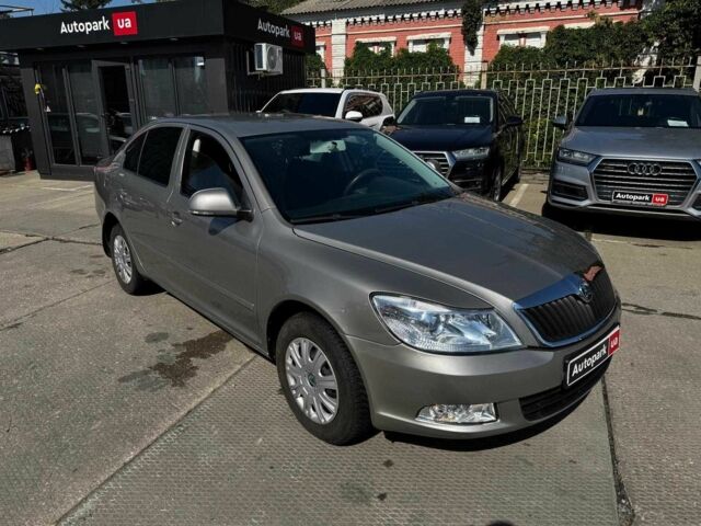 Бежевий Шкода Октавія, об'ємом двигуна 1.8 л та пробігом 162 тис. км за 5700 $, фото 2 на Automoto.ua