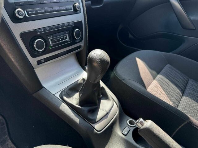 Бежевий Шкода Октавія, об'ємом двигуна 1.8 л та пробігом 162 тис. км за 5700 $, фото 11 на Automoto.ua