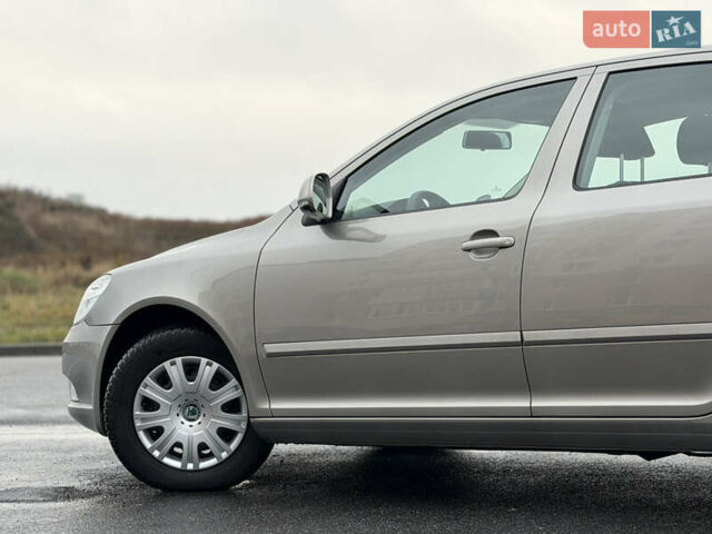 Бежевый Шкода Октавия, объемом двигателя 1.4 л и пробегом 224 тыс. км за 8222 $, фото 10 на Automoto.ua