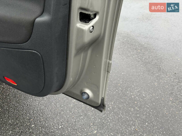 Бежевый Шкода Октавия, объемом двигателя 1.4 л и пробегом 224 тыс. км за 8222 $, фото 36 на Automoto.ua