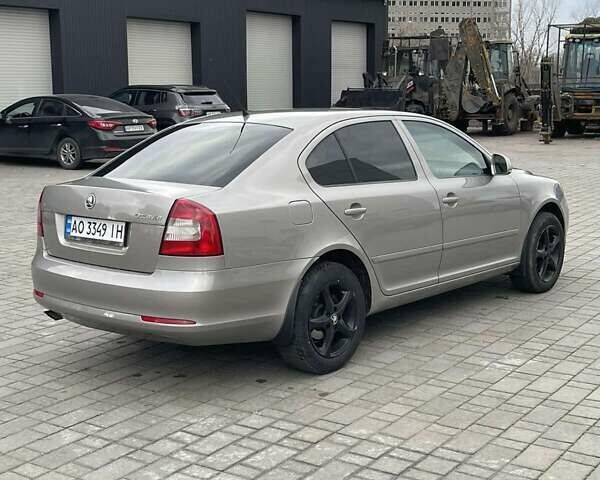 Бежевый Шкода Октавия, объемом двигателя 1.8 л и пробегом 173 тыс. км за 7000 $, фото 2 на Automoto.ua