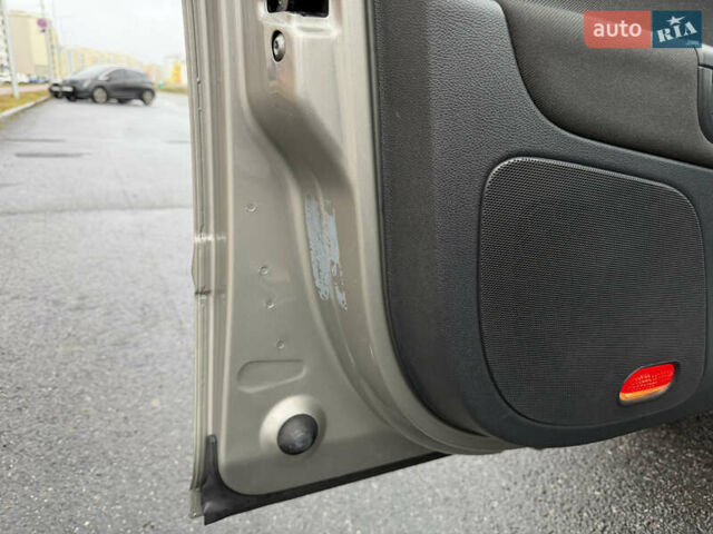 Бежевый Шкода Октавия, объемом двигателя 1.4 л и пробегом 224 тыс. км за 8222 $, фото 28 на Automoto.ua