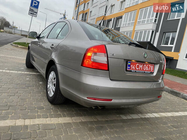 Бежевый Шкода Октавия, объемом двигателя 1.4 л и пробегом 224 тыс. км за 7750 $, фото 3 на Automoto.ua