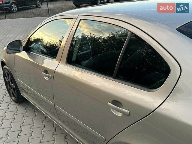 Бежевый Шкода Октавия, объемом двигателя 0 л и пробегом 172 тыс. км за 7999 $, фото 187 на Automoto.ua