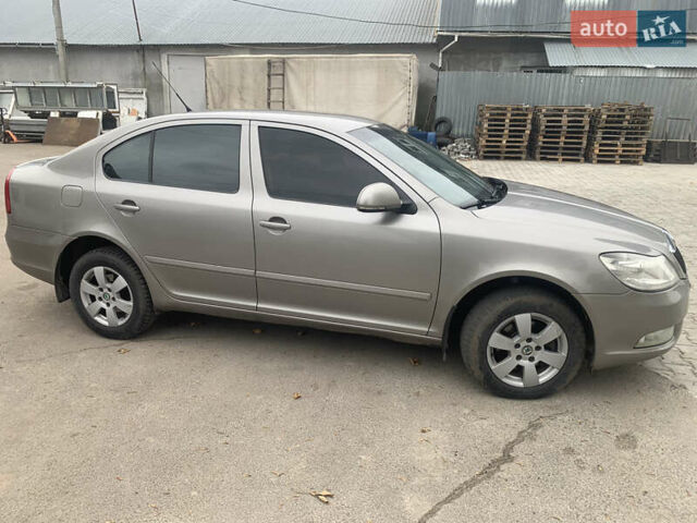 Бежевий Шкода Октавія, об'ємом двигуна 1.8 л та пробігом 283 тис. км за 6999 $, фото 2 на Automoto.ua