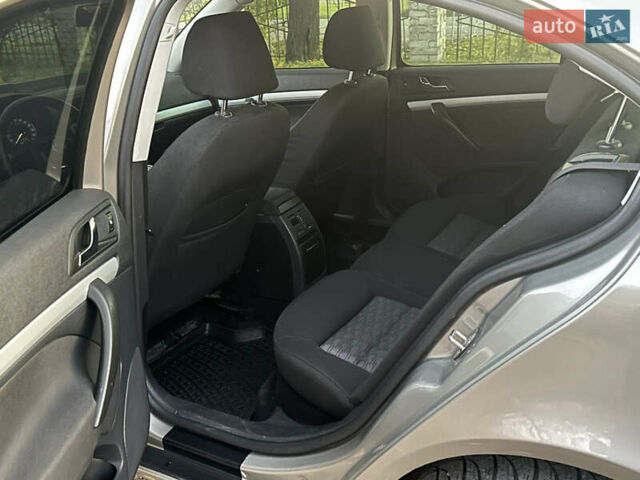 Бежевый Шкода Октавия, объемом двигателя 1.9 л и пробегом 229 тыс. км за 8000 $, фото 14 на Automoto.ua