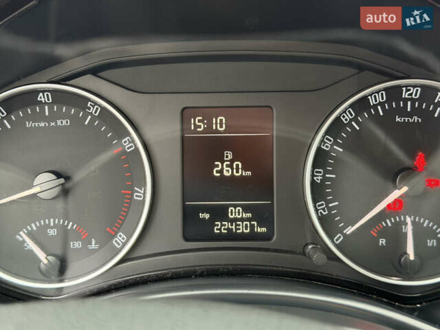 Бежевый Шкода Октавия, объемом двигателя 1.4 л и пробегом 224 тыс. км за 8222 $, фото 41 на Automoto.ua