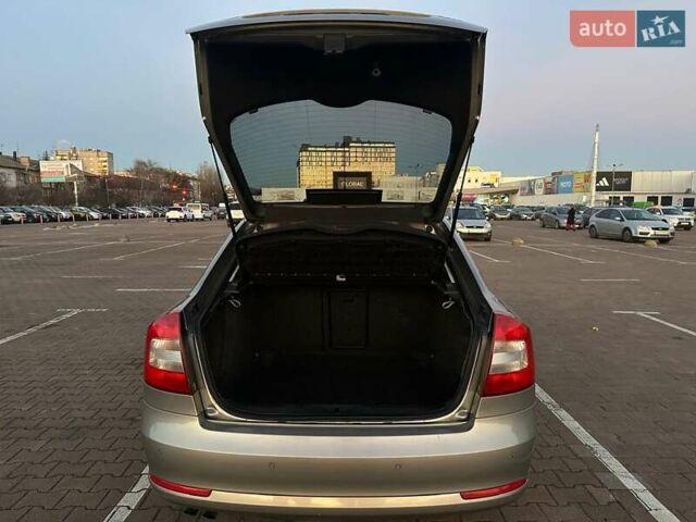 Бежевый Шкода Октавия, объемом двигателя 1.8 л и пробегом 174 тыс. км за 7299 $, фото 26 на Automoto.ua