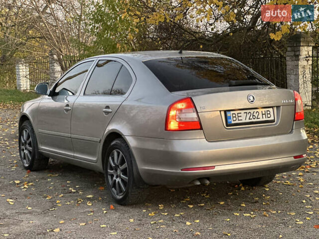 Бежевый Шкода Октавия, объемом двигателя 1.9 л и пробегом 229 тыс. км за 8000 $, фото 3 на Automoto.ua