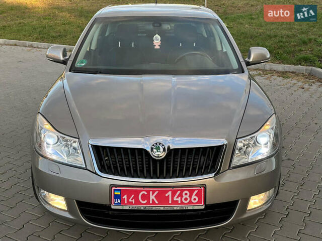 Бежевий Шкода Октавія, об'ємом двигуна 0 л та пробігом 172 тис. км за 7999 $, фото 62 на Automoto.ua