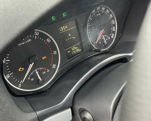 Бежевый Шкода Октавия, объемом двигателя 1.8 л и пробегом 173 тыс. км за 7000 $, фото 6 на Automoto.ua