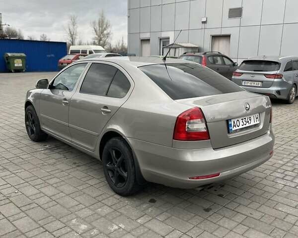 Бежевый Шкода Октавия, объемом двигателя 1.8 л и пробегом 173 тыс. км за 7000 $, фото 4 на Automoto.ua