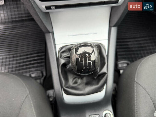 Бежевый Шкода Октавия, объемом двигателя 1.4 л и пробегом 224 тыс. км за 8222 $, фото 45 на Automoto.ua